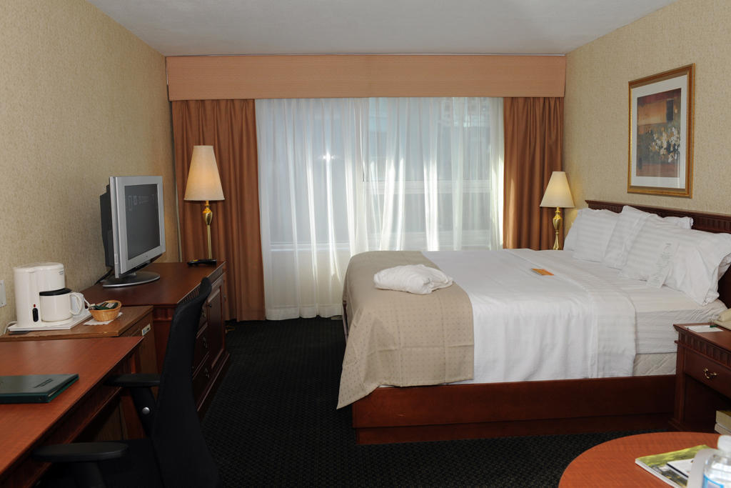 Holiday Inn Montreal Midtown Habitación foto