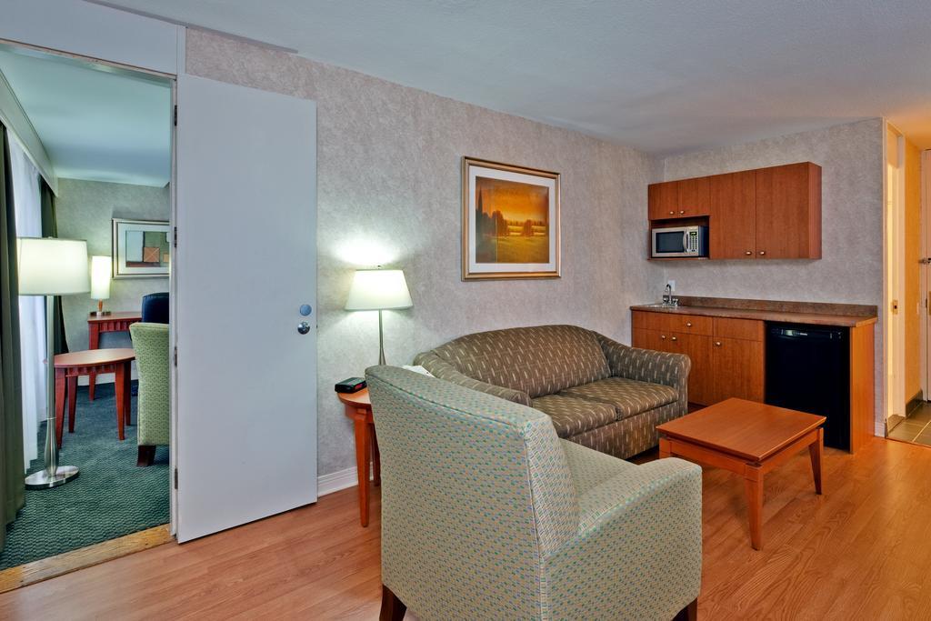 Holiday Inn Montreal Midtown Habitación foto