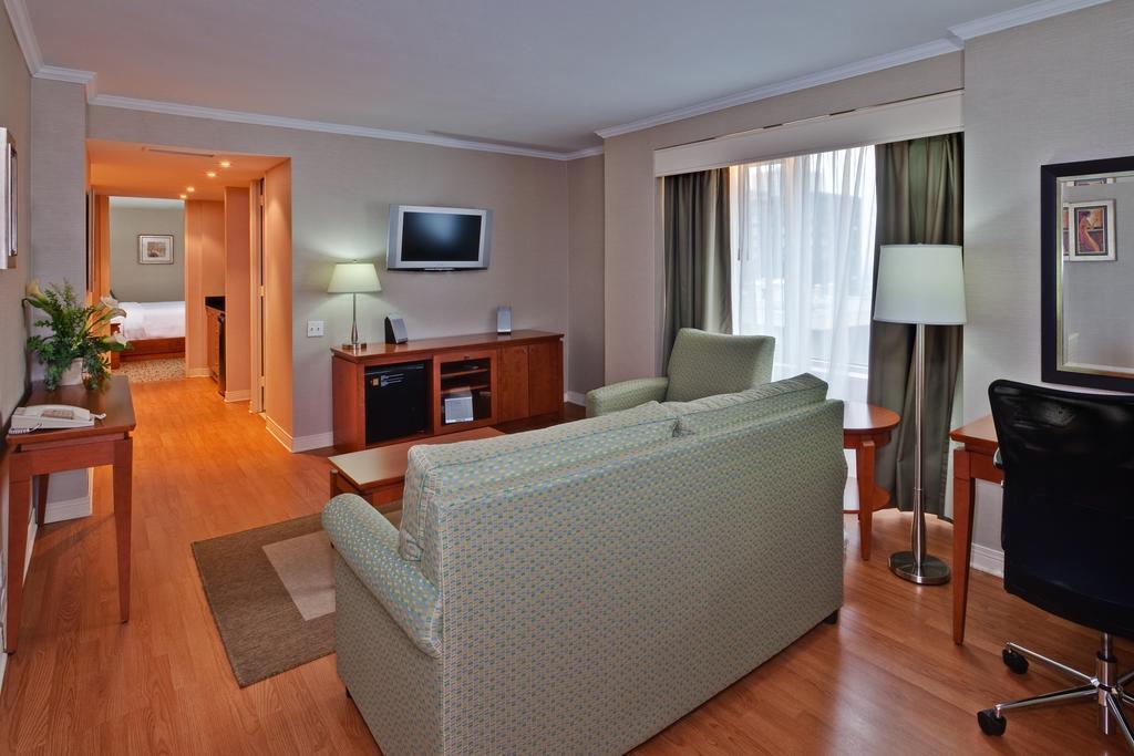 Holiday Inn Montreal Midtown Habitación foto