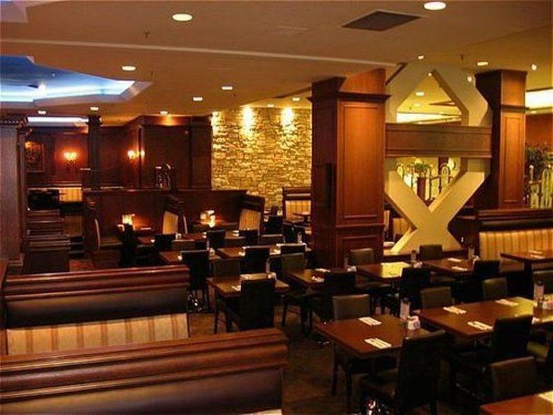 Holiday Inn Montreal Midtown Restaurante foto